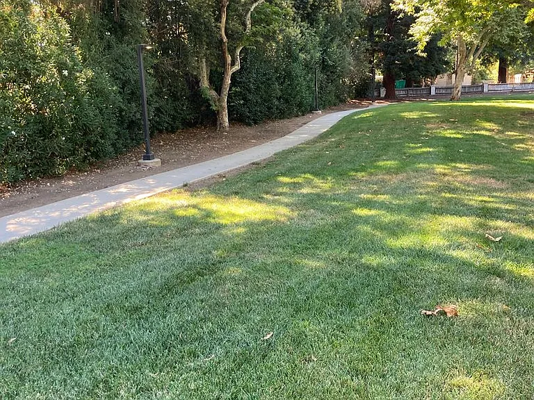 Lassen Villa Apartments — Photo 18