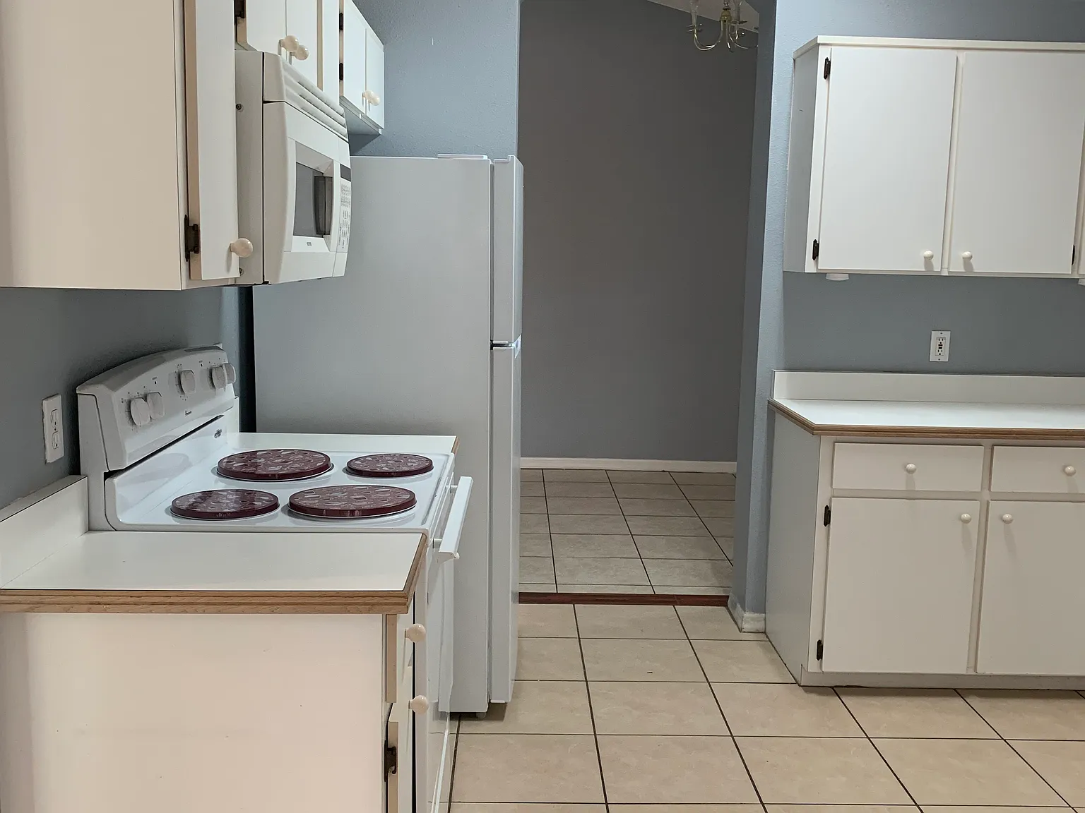 3 bed, 1616 sqft, $1,950 — Photo 4