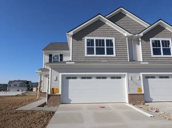 1804 Salt Springs Dr, Saline, MI 48176