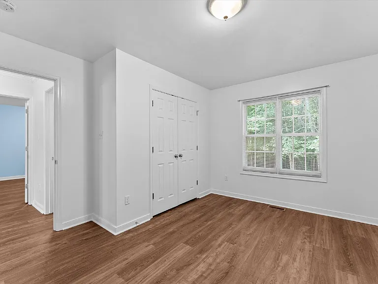 5701 Hereld Green Dr — Photo 17