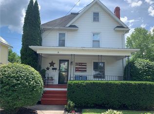 11 Stephens St, Clifton Springs, NY 14432