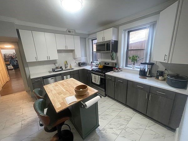 1st image of 98 Longwood Ave #F6672841c