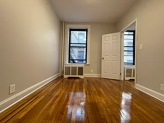 Rented by Hillel Realty Group