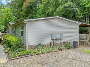 629 Gunters Hill Rd, Boomer, NC 28606