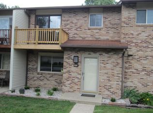 326 Ridgewood Dr, Beaver, WV 25813