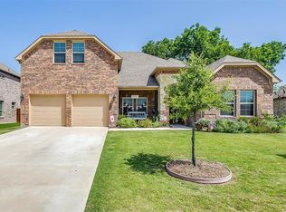 185 Breeders Dr, Willow Park, TX 76087