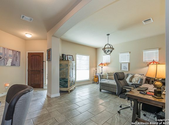 5th image of 657 Osprey Ln