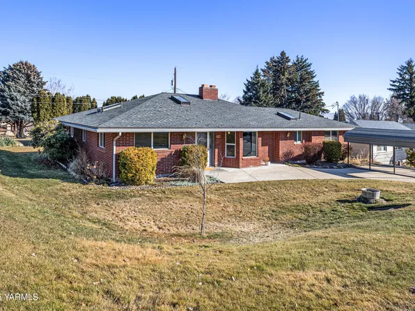 623 N 51st Ave, Yakima, WA 98908