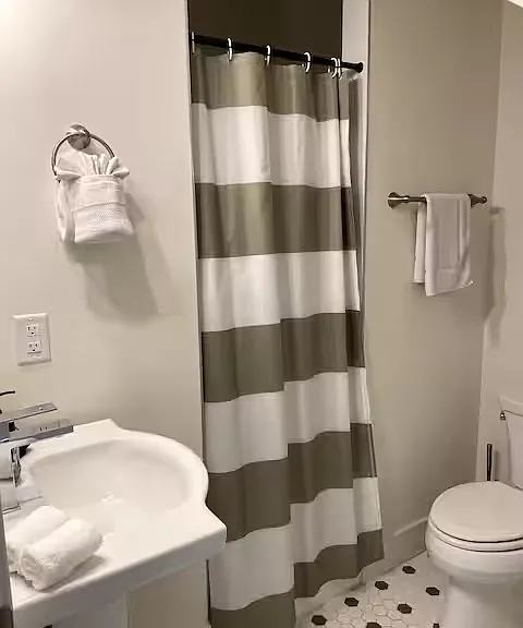 643 Vernon Ave #6 — Photo 9