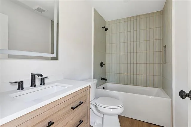 3900 Royal St #1B — Photo 10