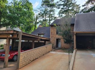 15 Willowick Dr, Lithonia, GA 30038