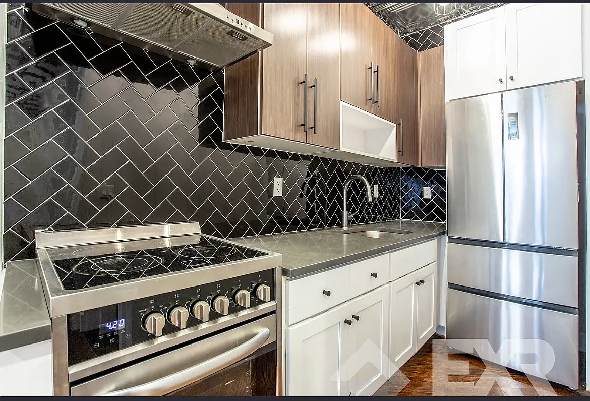 Building Photo - 35 Claver Pl #1I