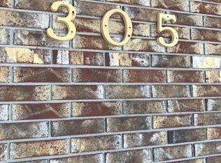 305 SE F St UNIT A, Bentonville, AR 72712