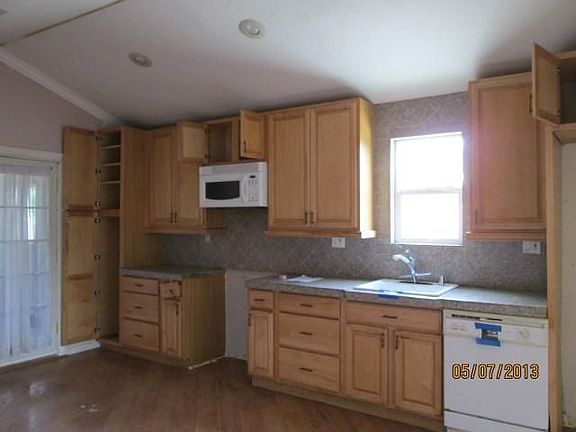 042-789968-kitchen-22060649