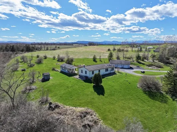 1367 Town Line Road, Bridport, VT 05734
