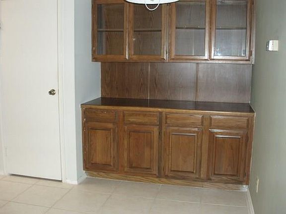 4th image of 921 Marine Dr APT 219