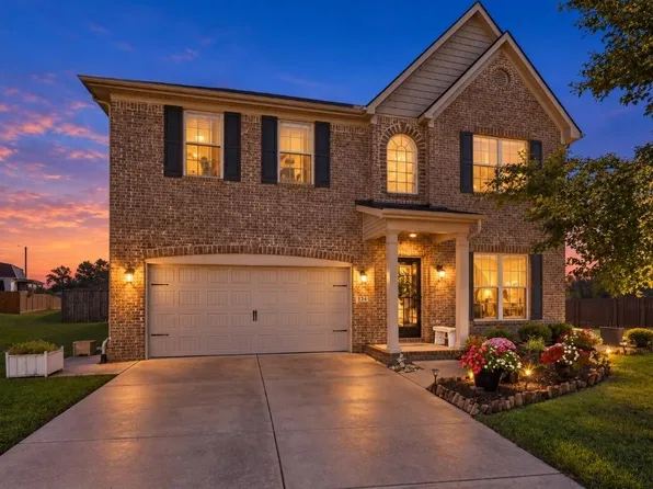 104 Julia Cir, Georgetown, KY 40324