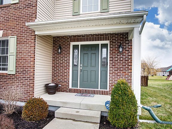 3rd image of 1159 Pond View Dr