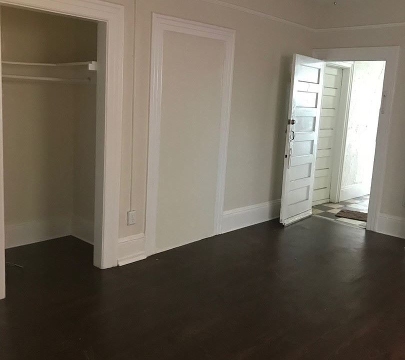 1st image of 815 16th St APT 2