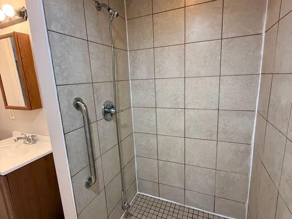 813 Christopher Pl, Clifton Heights, PA