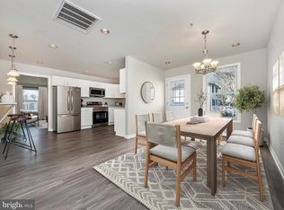 5102 Pierce Ave, College Park, MD