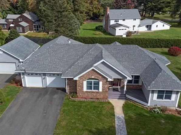 6 Kozera Ave, Hadley, MA 01035