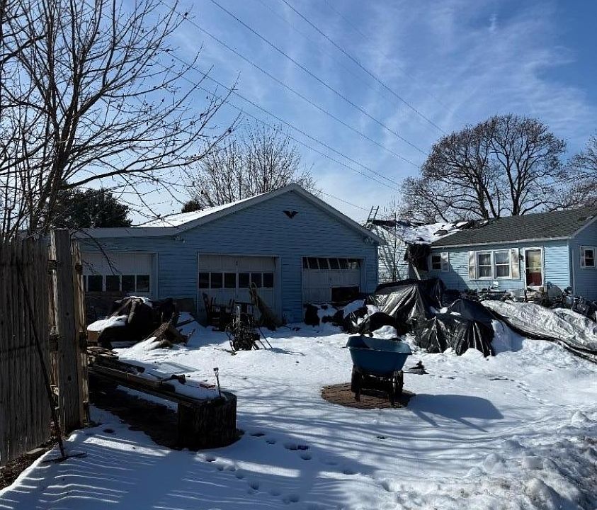 2nd image of 2 Abrams Rd