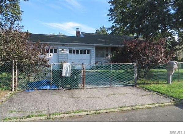 1st image of 4 Dollard Dr