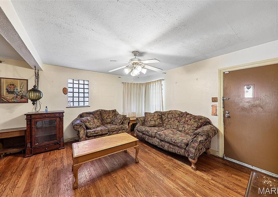 5th image of 2912 Maywood Ave