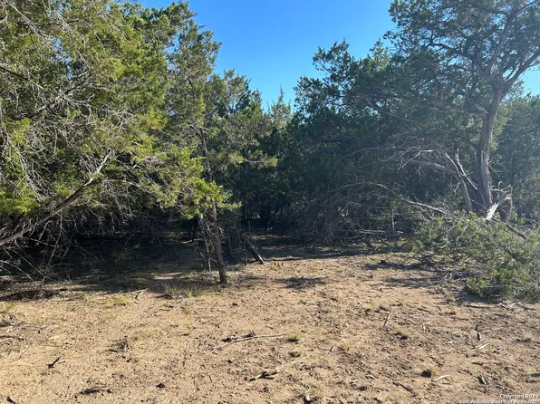 LOT 8 & 1/2-9 MATT DILLON LOT 8, Bandera, TX 78003