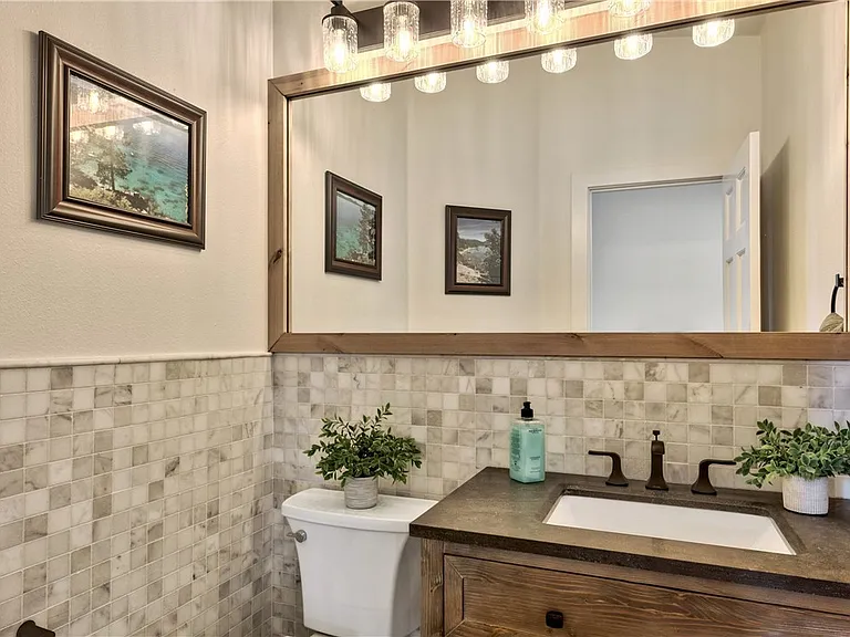 997 Dorcey Dr — Photo 25