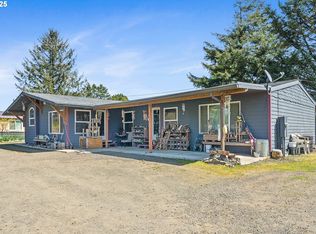 3710 Maple Ln APT B, Tillamook, OR 97141