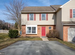 106 Kentshire Dr, Lancaster, PA 17603