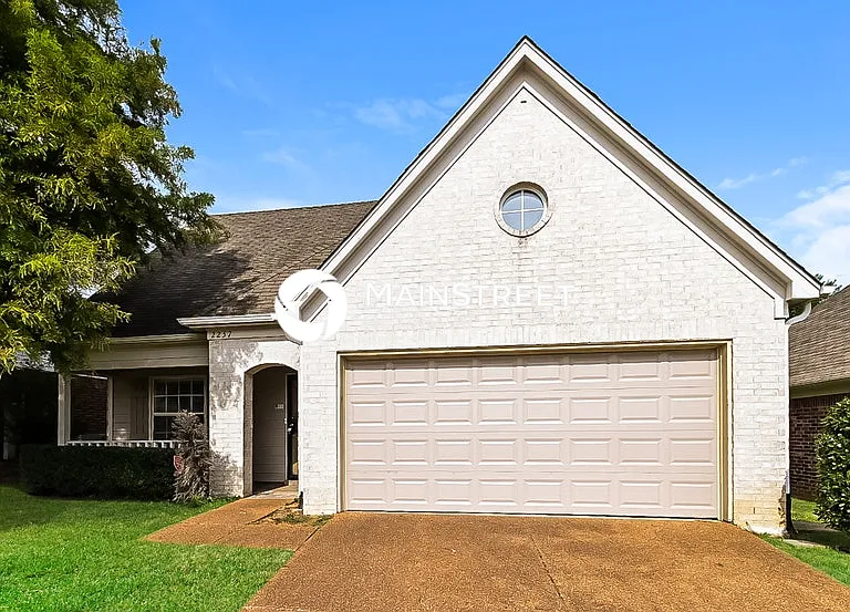 2257 Purple Leaf Ln — Photo 1