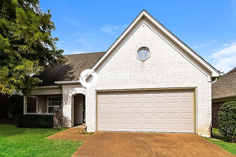 1st image of 2257 Purple Leaf Ln