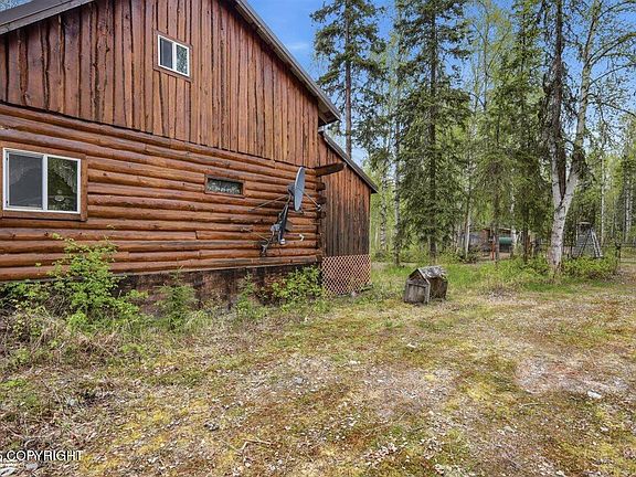 5th image of 21686 W Creekside Dr