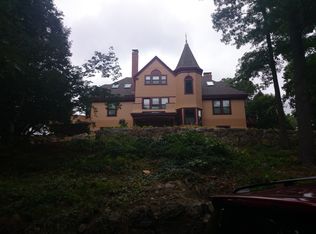 11 Robeson St, Jamaica Plain, MA 02130