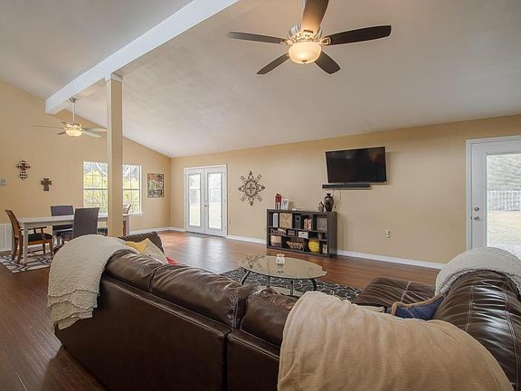 4th image of 5111 Ashley Ln