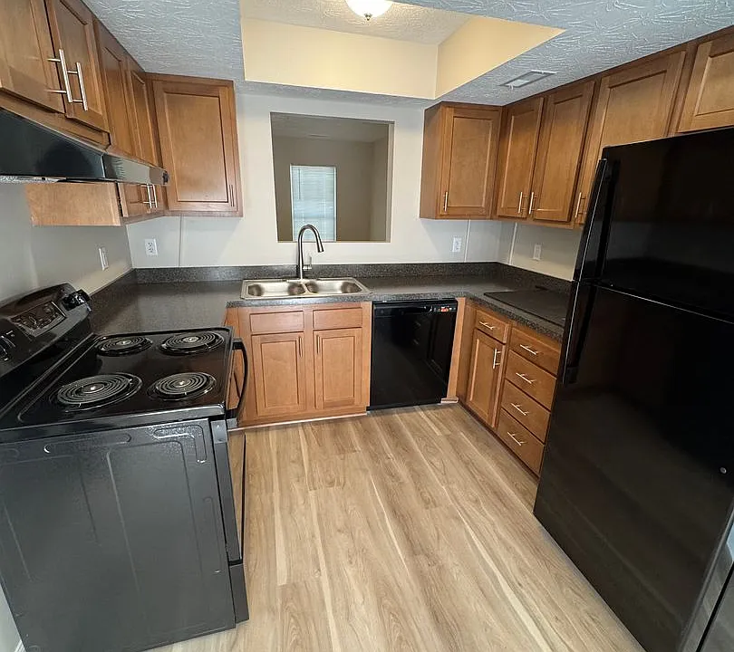 Scott Road Apartments