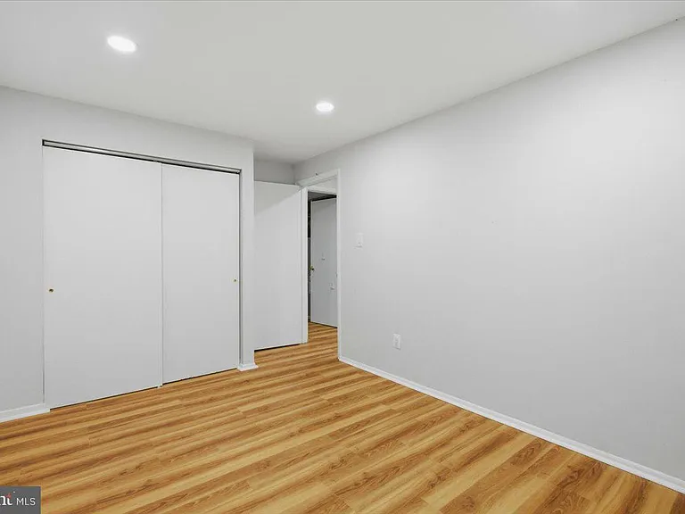 6614 Melody Ln — Photo 36