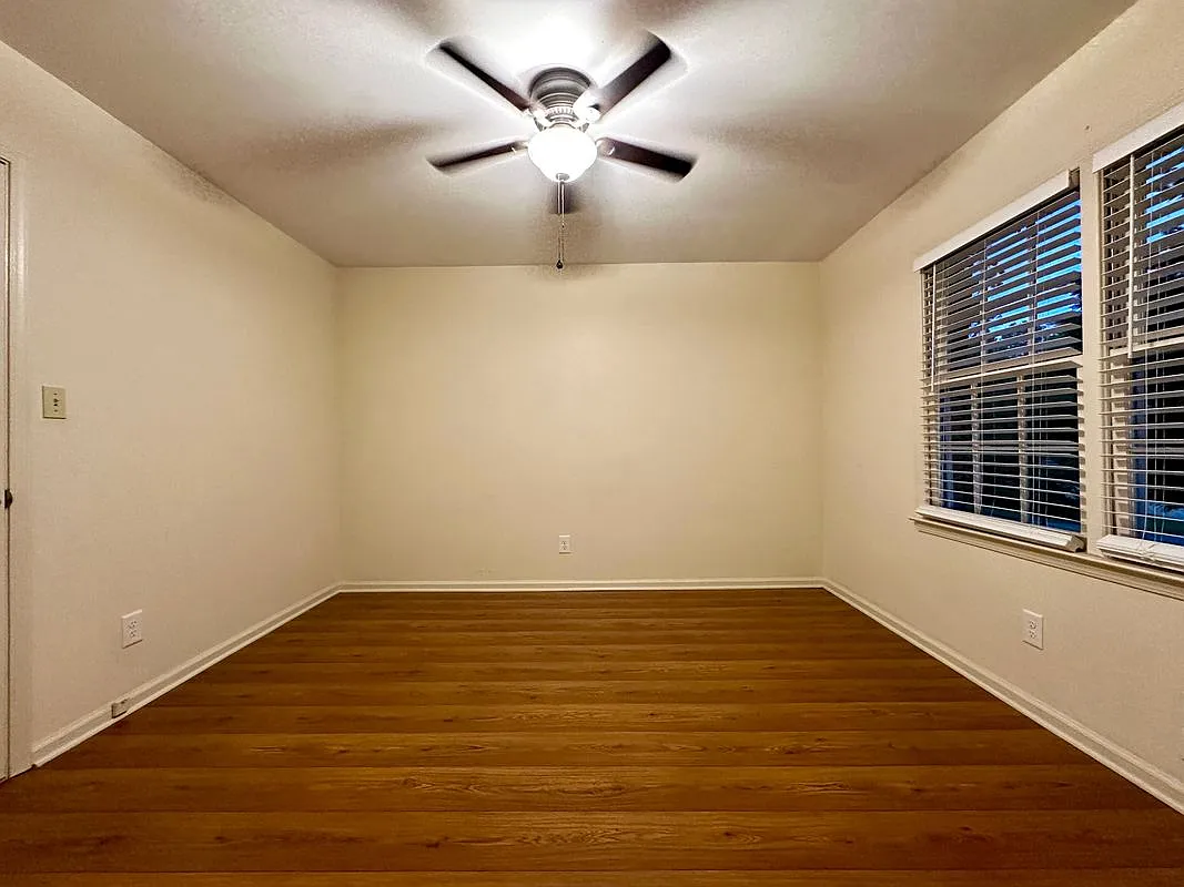 Building Photo - 759 Mockingbird Ln #200