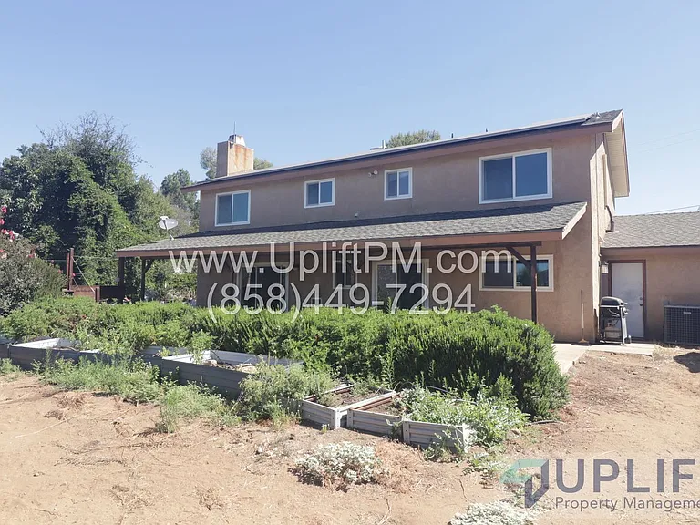 15436 Las Manzanitas Rd — Photo 35