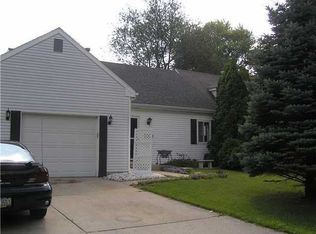 5634 Fenwick Dr, Toledo, OH
