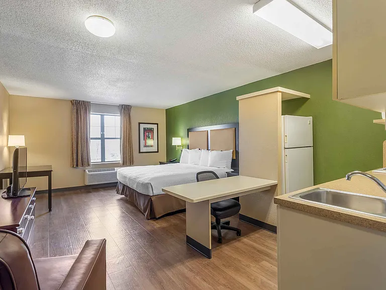 Studio Suite - 1 King Bed