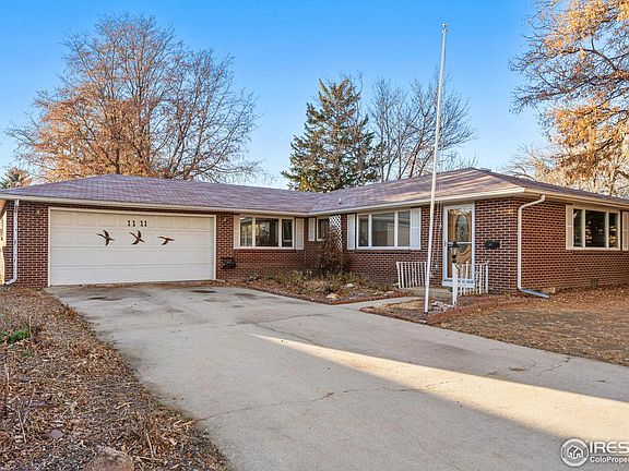 2nd image of 1111 Vivian St