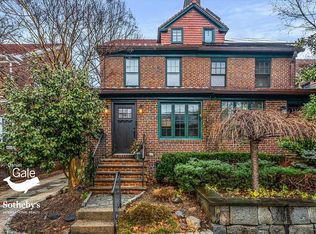 7529 Kessel St, Forest Hills, NY 11375