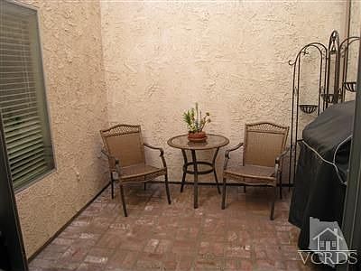 5th image of 218 N Via Colinas