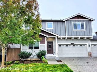 19907 77th Ave NE, Kenmore, WA 98028
