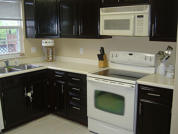 Kitchen Pic 1 (Level 1)