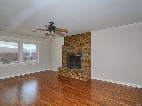 2nd image of 520 S Oswego Ave